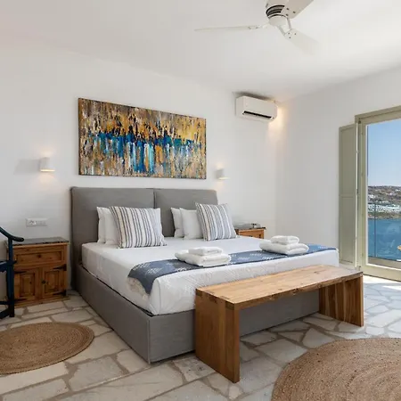 Lilium I Villa